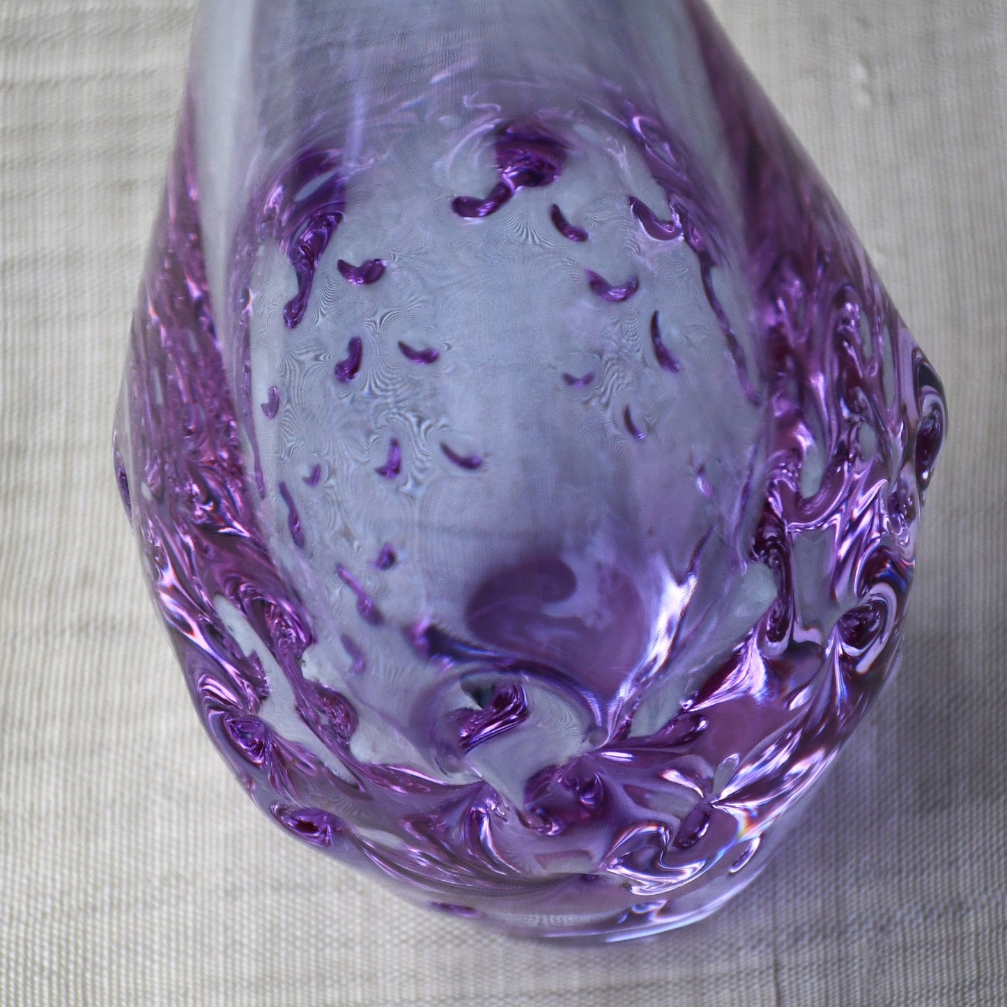 Милослав Клингер - авторска ваза, неодимиево стъкло, Zelezny Brod Glassworks, Чехословакия, 1960-те