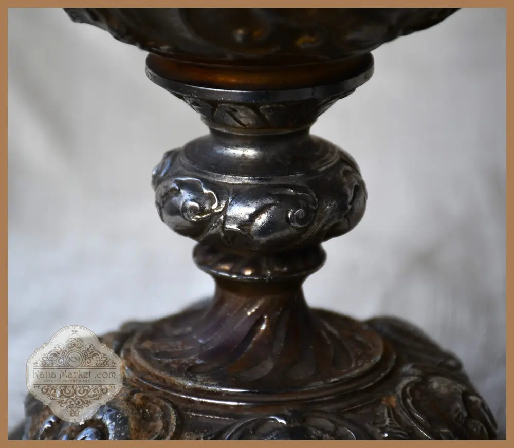 Античен бокал с барокова декорация - antique