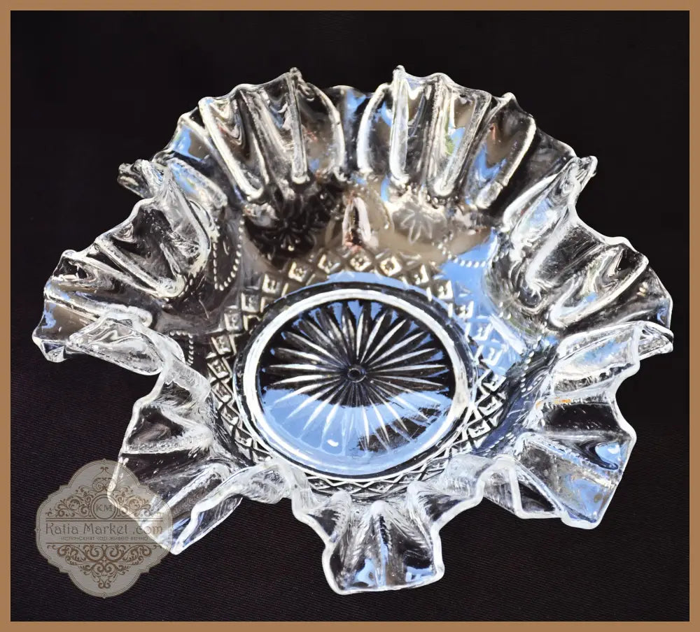 Антична бомбониера/купа/centerpiece - тип ’Fenton’ - antique