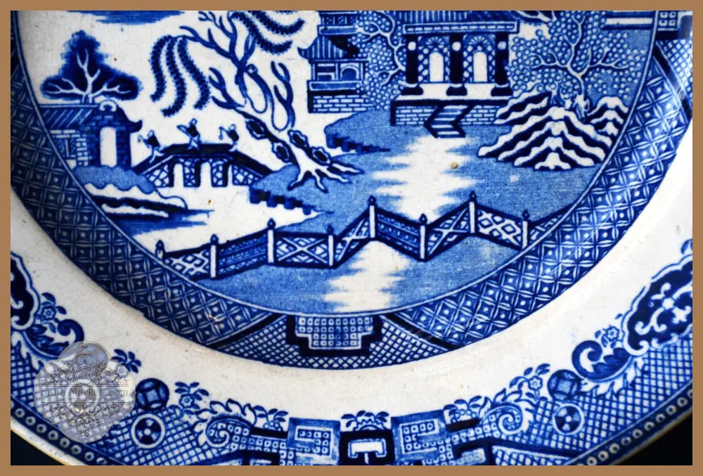 Антична викторианска чиния ’Blue Willow’ - antique