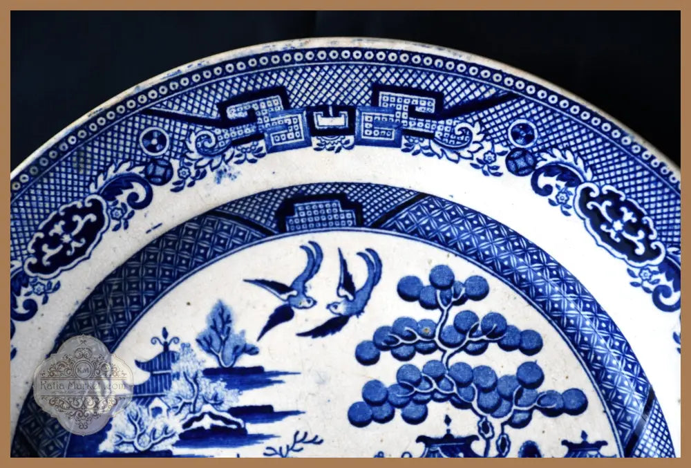 Антична викторианска чиния ’Blue Willow’ - antique