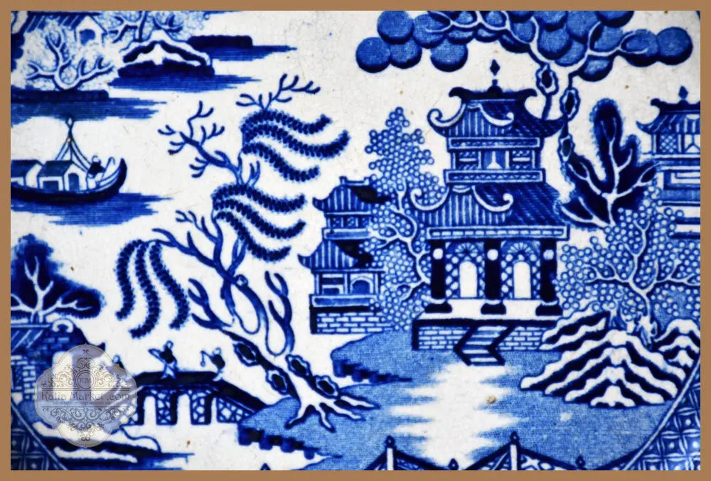 Антична викторианска чиния ’Blue Willow’ - antique