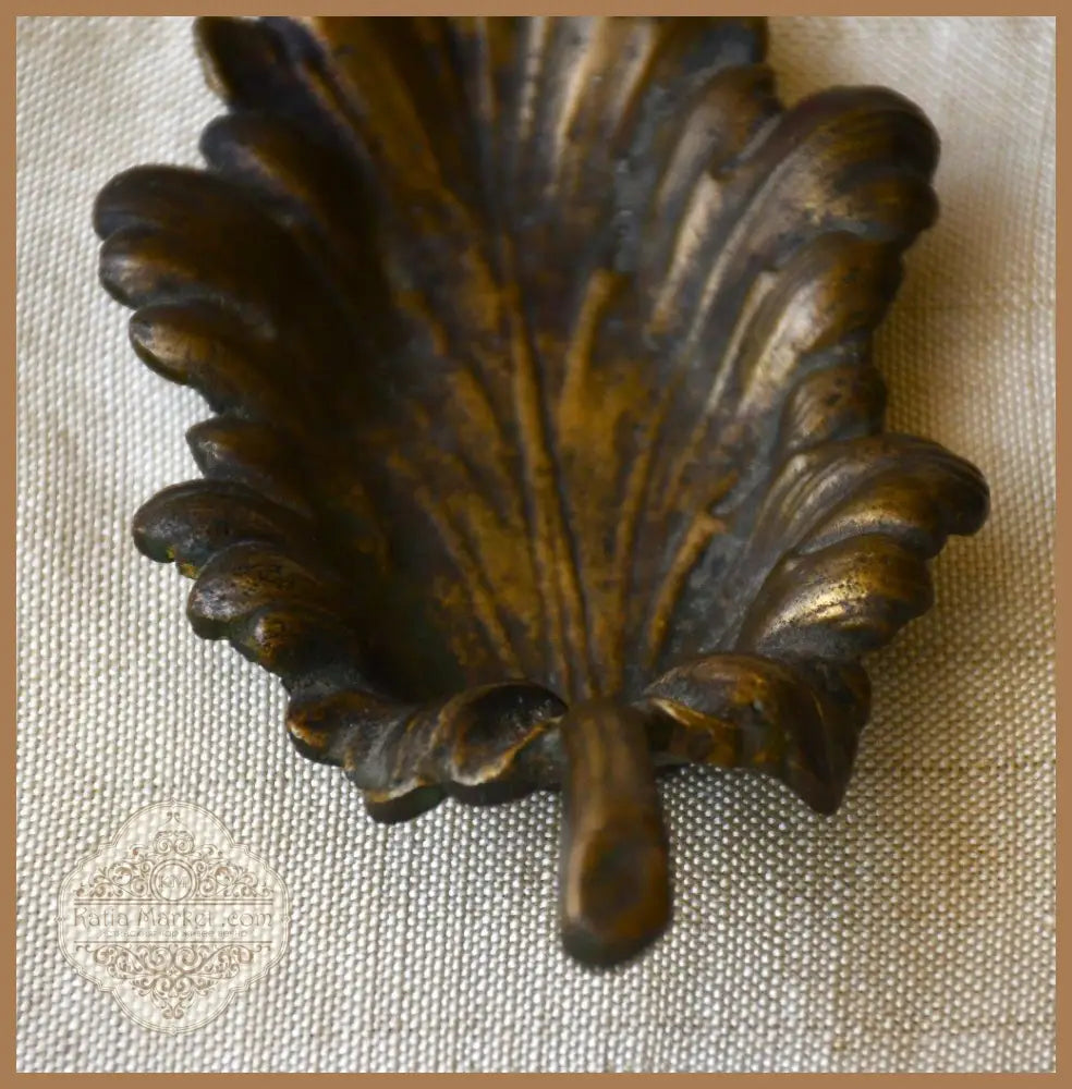 Бронзов пепелник ’Дубовый лист’ от Касли (СССР) - antique