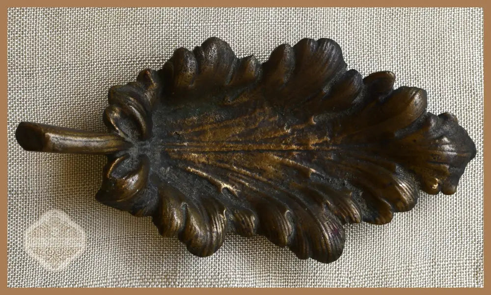 Бронзов пепелник ’Дубовый лист’ от Касли (СССР) - antique