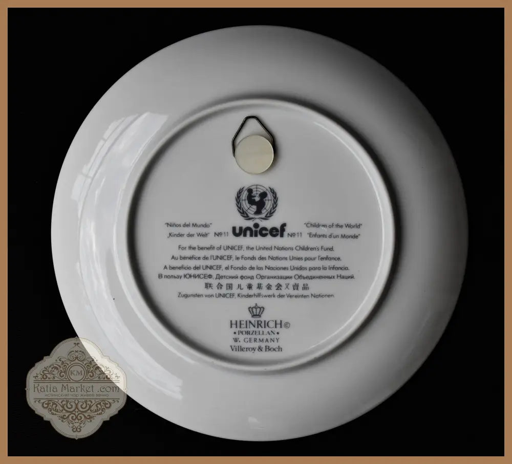 ’Children of the World’ на Villeroy&Boch - Книги