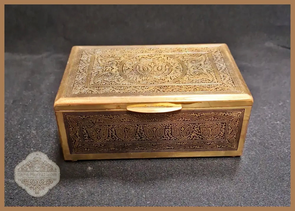 Дървена кутия с метален обков - antique