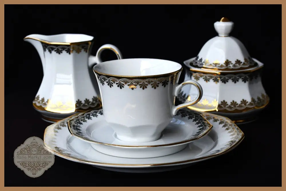 Голям сервиз за кафе от баварски порцелан - antique