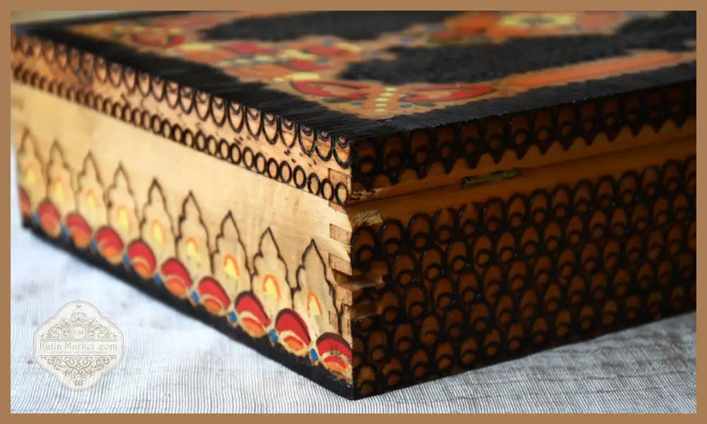 Голяма дървена кутия за бижута - antique