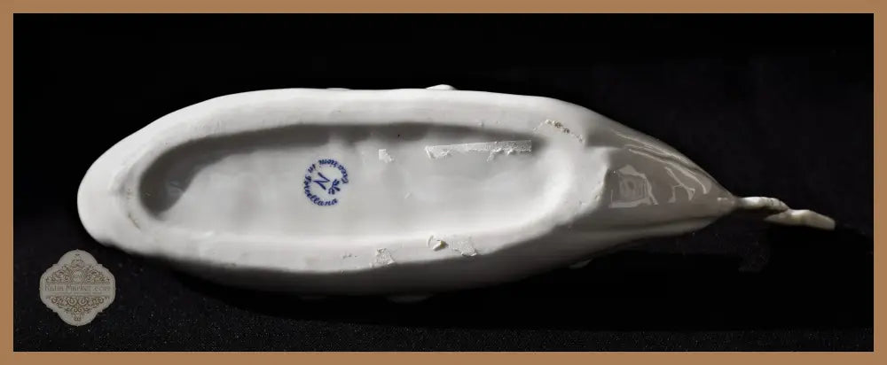 Гондолата на любовта - порцелан от Каподимонте - antique