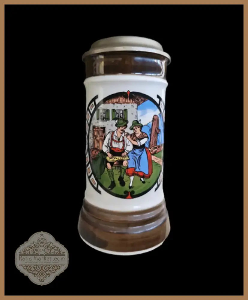 Халба с капак,вместимост 0,5L (459)