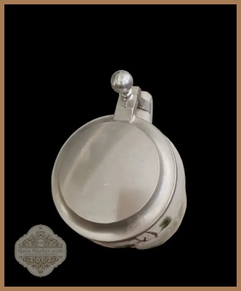 Халба с капак,вместимост 0,5L (467)