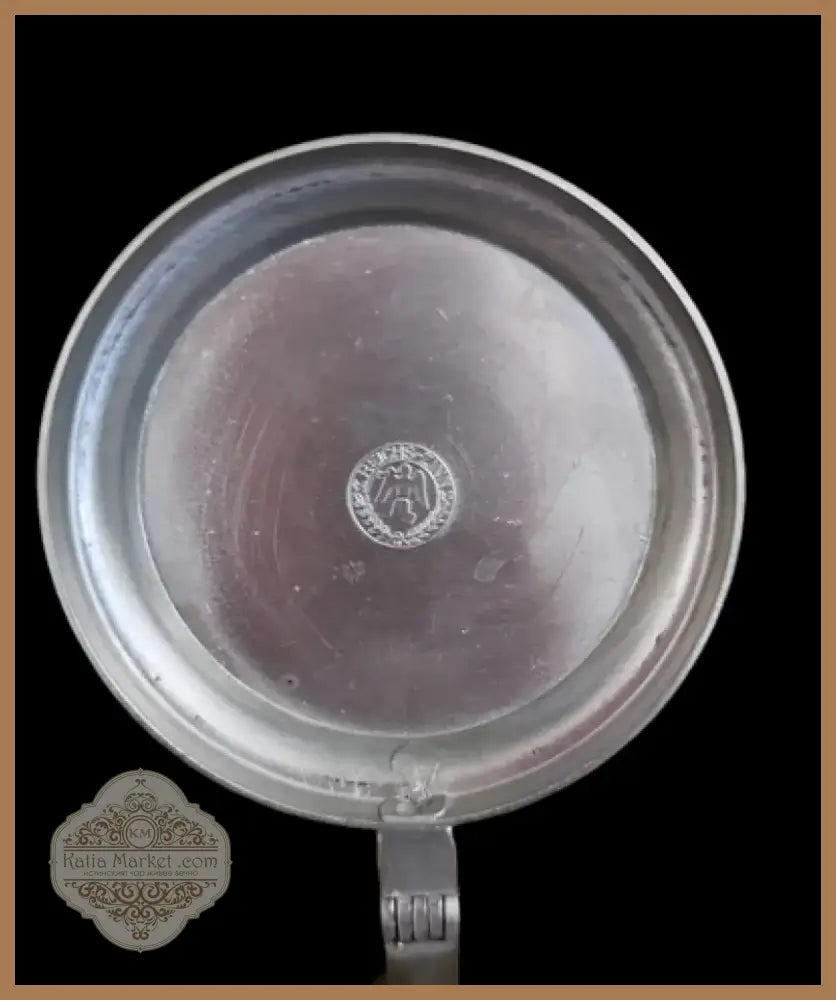 Халба с капак,вместимост 0,5L (466)