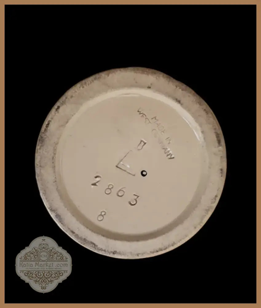 Халба с капак,вместимост 0,5L (495)