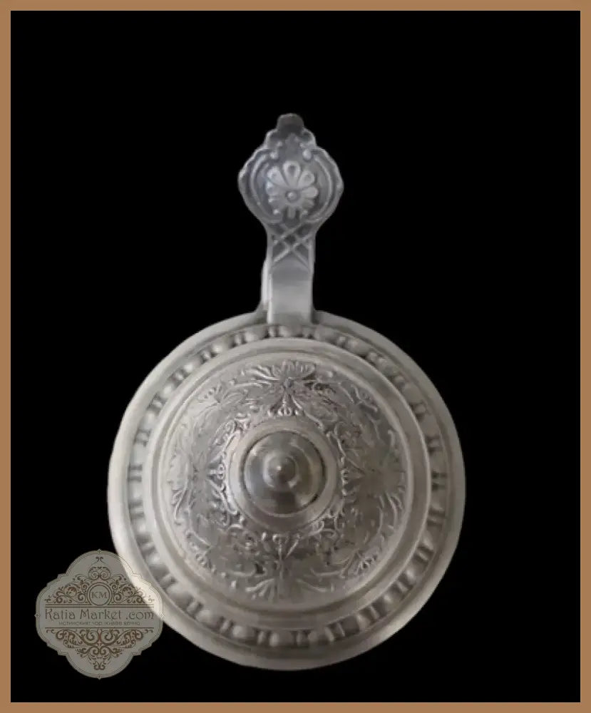 Халба с капак,вместимост 0,5L (496)