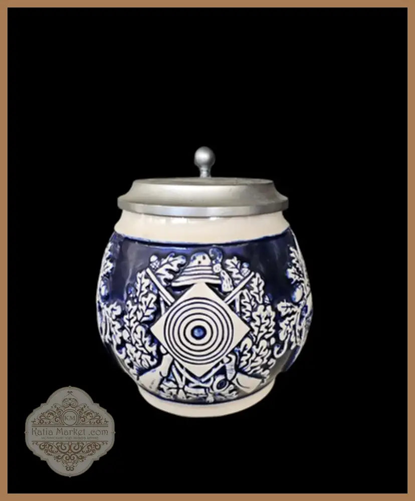 Халба с капак,вместимост 0,5L (481)