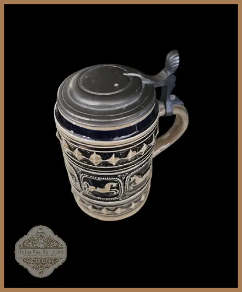 Халба с капак,вместимост 0,5L (460)