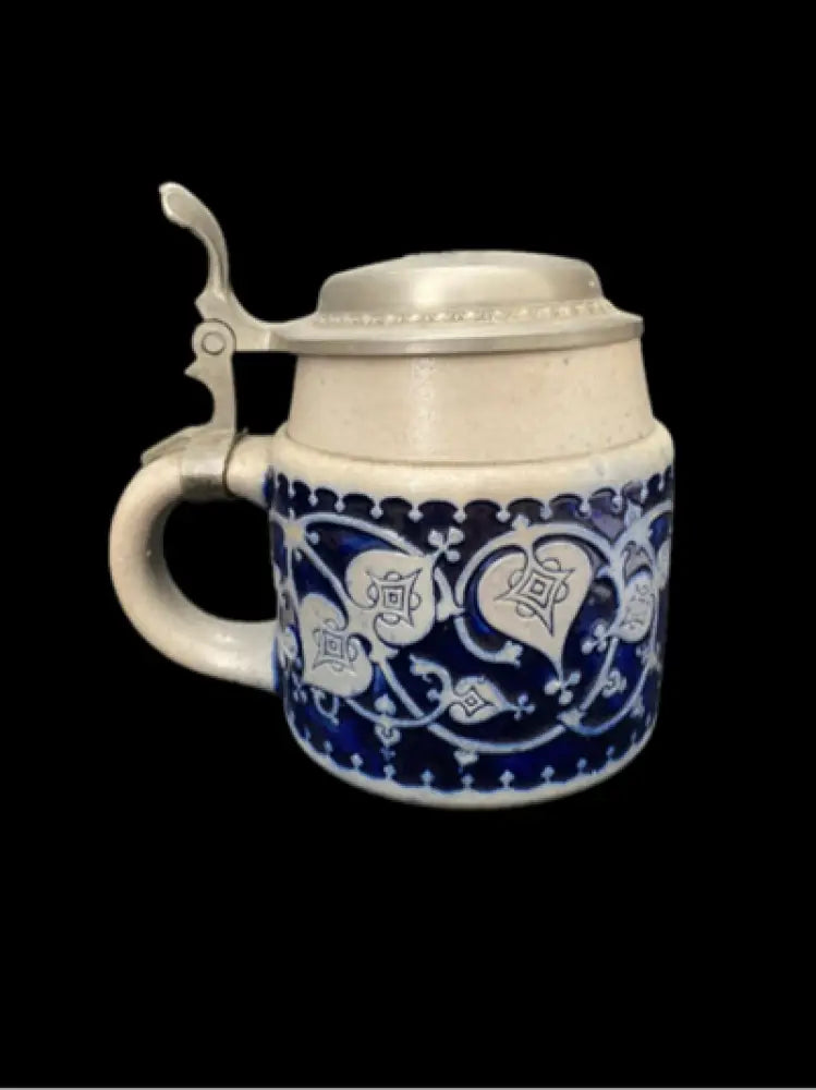Халба с капак,вместимост 0,5L (504)