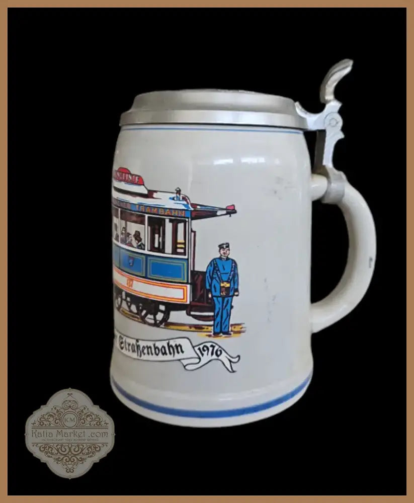 Халба с капак,вместимост 0,5L (465)