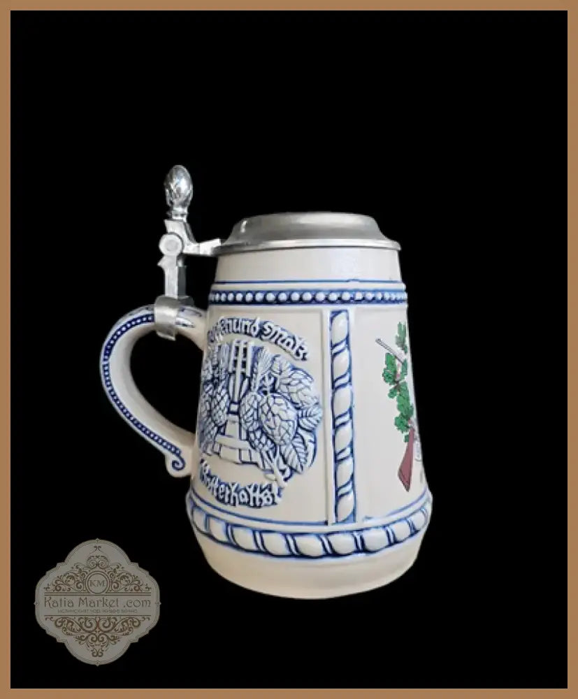Халба с капак,вместимост 250mL (479)