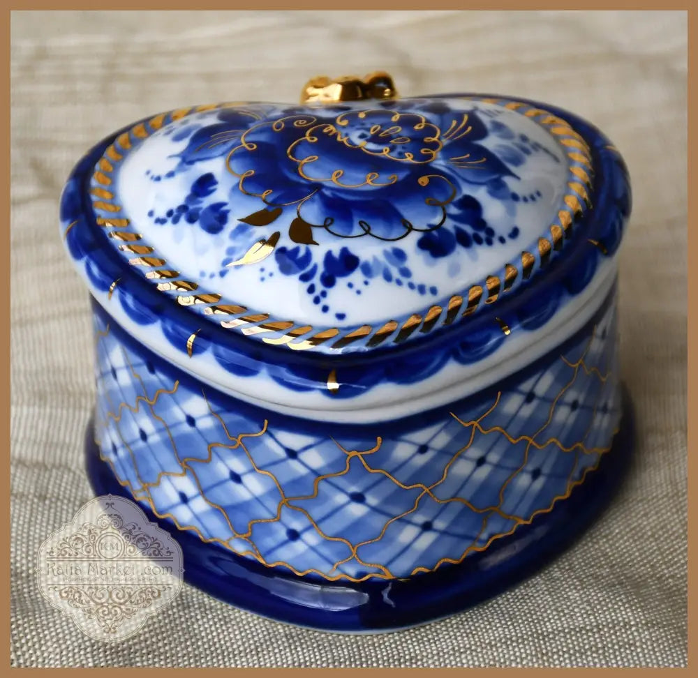 Кутия за бижута с форма на сърце от Гжел Русия - antique