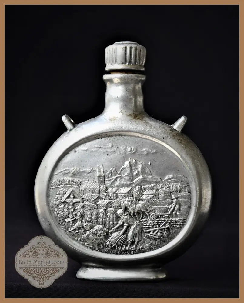 Немска метална бутилка - винтидж - antique
