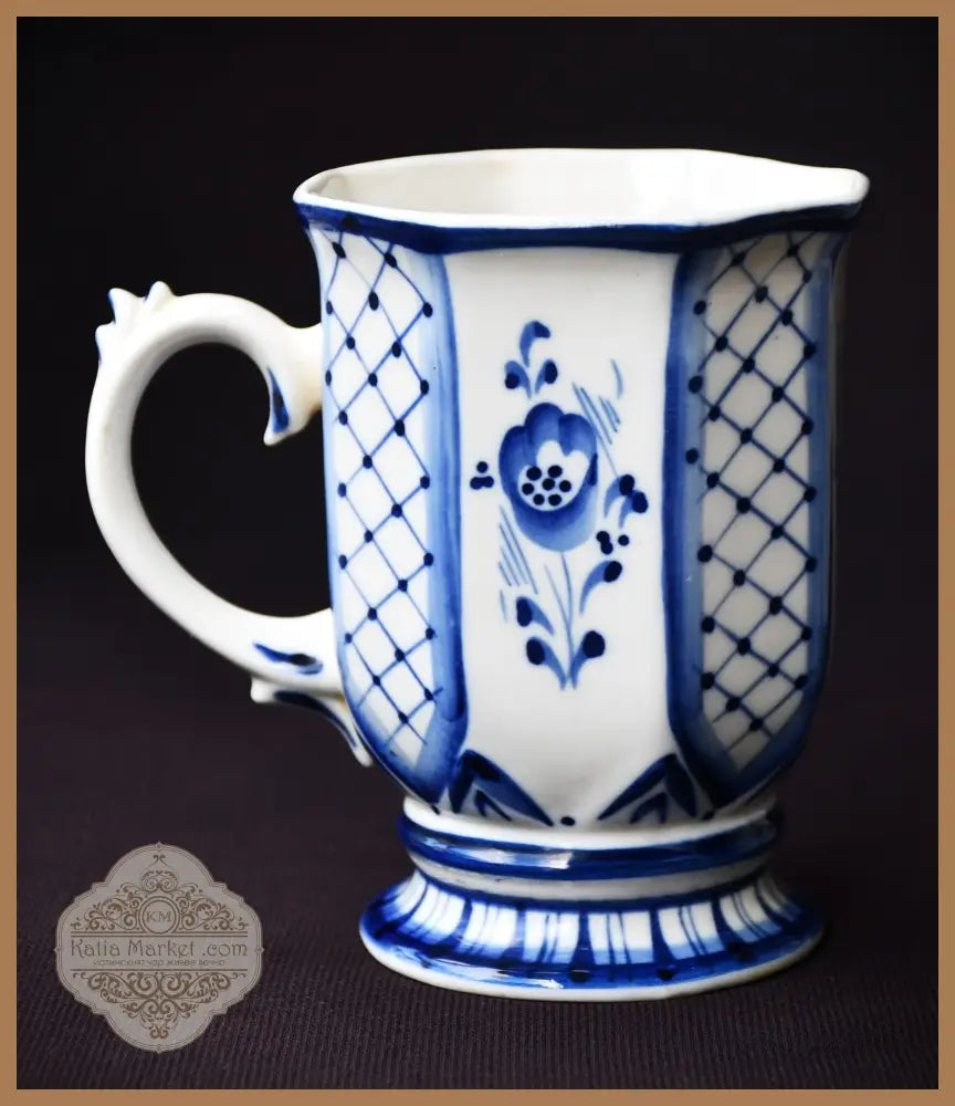 Порцеланова чаша за чай на Гжел - antique