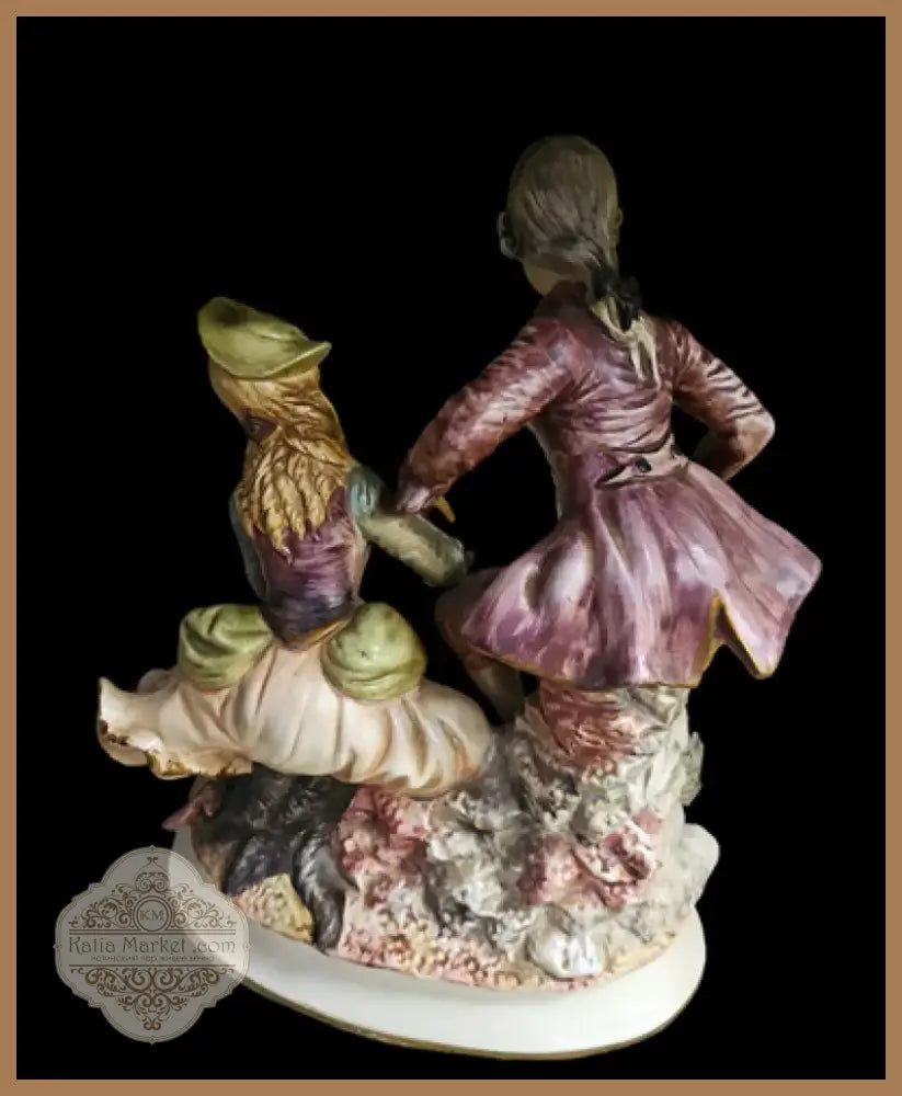 Порцеланова статуетка Capodimonte (245)
