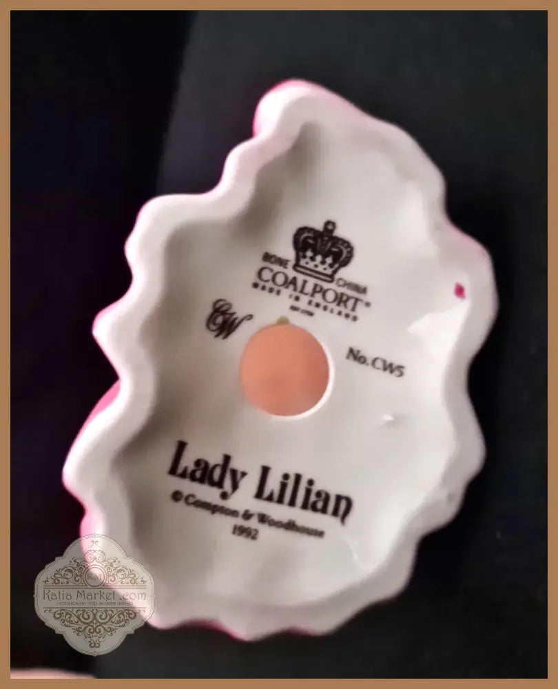 Порцеланова статуетка Coalport - лимитирана колекция Lady Lilian - antique