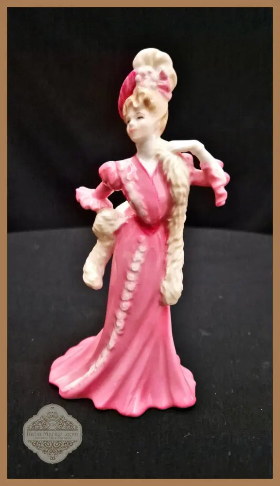 Порцеланова статуетка Coalport - лимитирана колекция Lady Lilian - antique