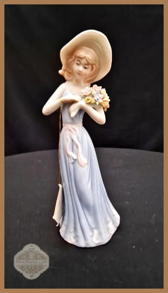 Порцеланова статуетка Coalport - лимитирана колекция Lady May - antique