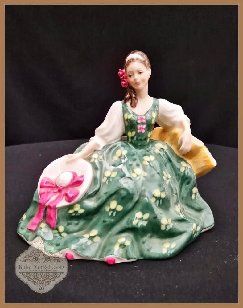 Порцеланова статуетка Royal Doulton - Elyse - antique