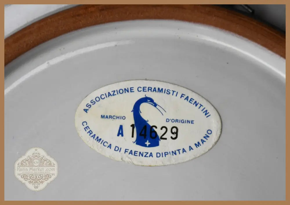 Ръчно рисувана чиния Melandri от Фаенца. Подписана. - antique