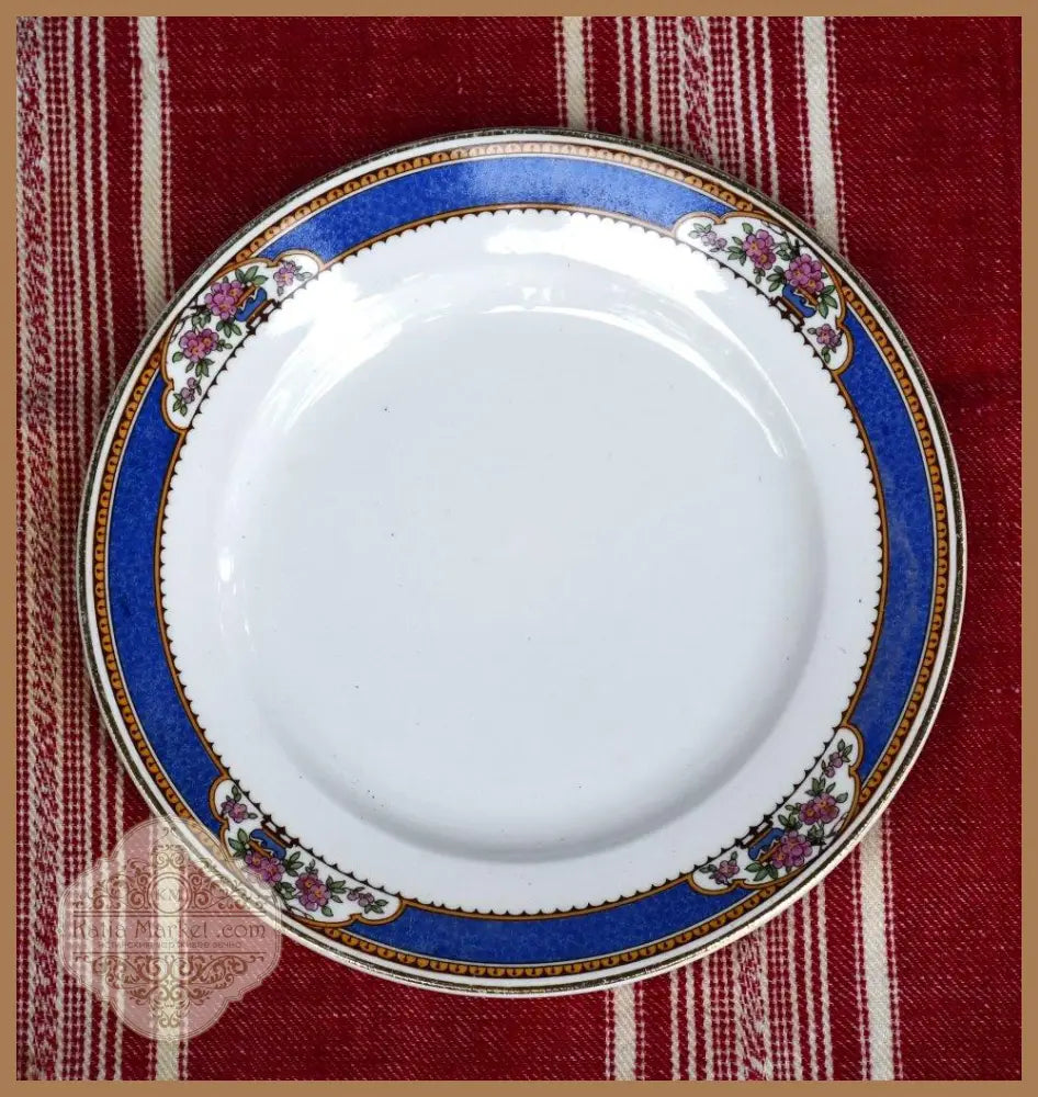 Сервиз на Imperial Porcelain Wedgwood - antique