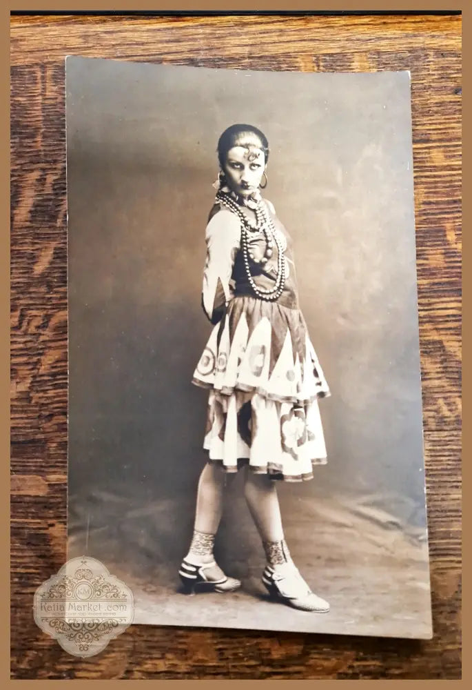 Снимка - Невена Дочева 1929 - antique