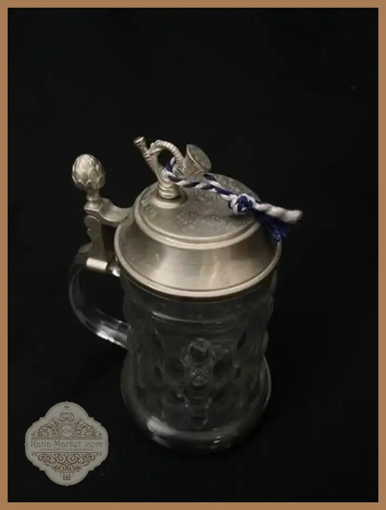 Стъклена халба с капак,вместимост 0,5L (517)