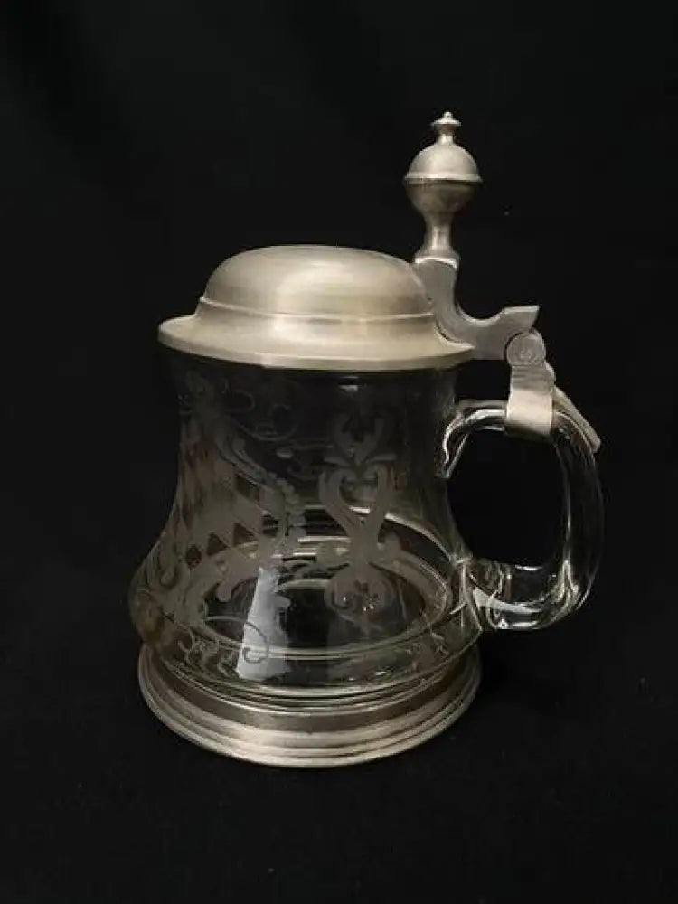 Стъклена халба с капак,вместимост 0,5L (514)