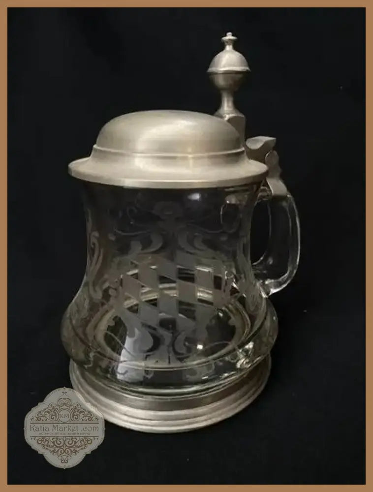 Стъклена халба с капак,вместимост 0,5L (516)
