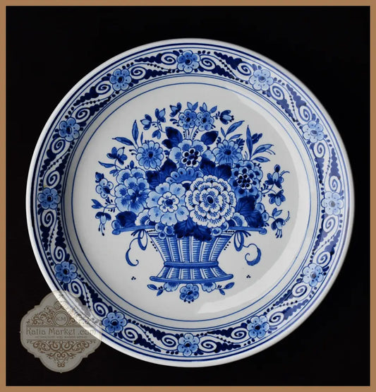 Стенна чиния Royal Delft - antique