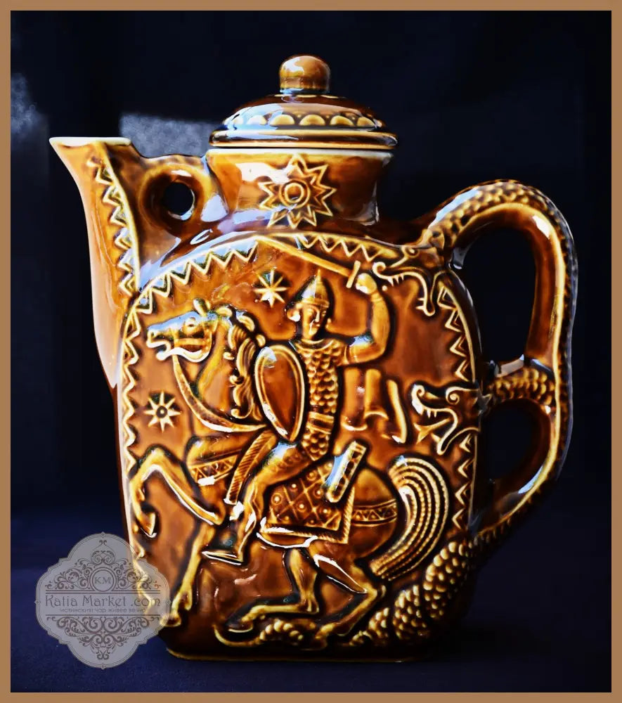 Винтидж чайник ’Св. Георги’ - майолика СССР - antique