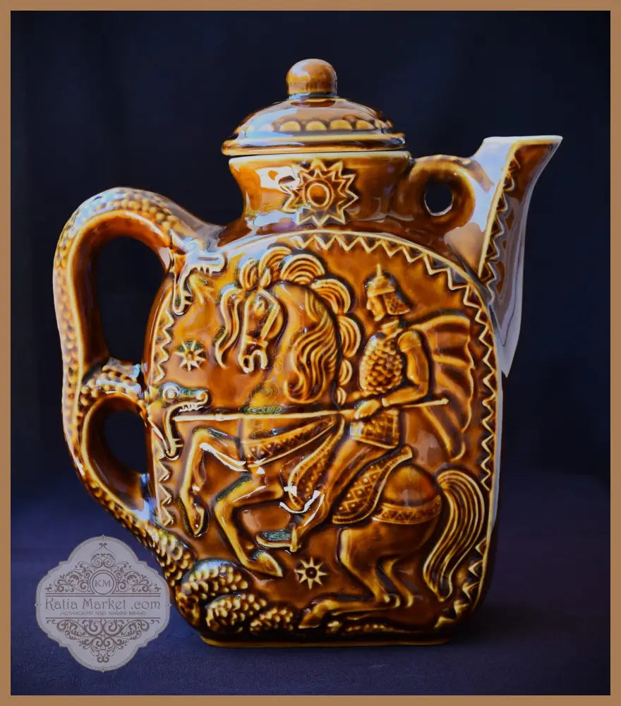 Винтидж чайник ’Св. Георги’ - майолика СССР - antique