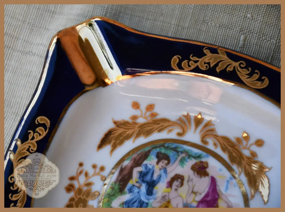 Винтидж порцеланов пепелник на ’Thun’ във виенски стил - antique